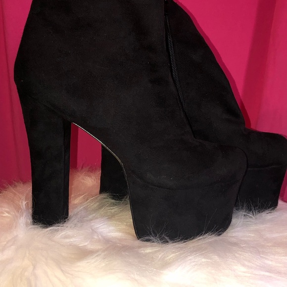 Platforms - Picture 4 of 5